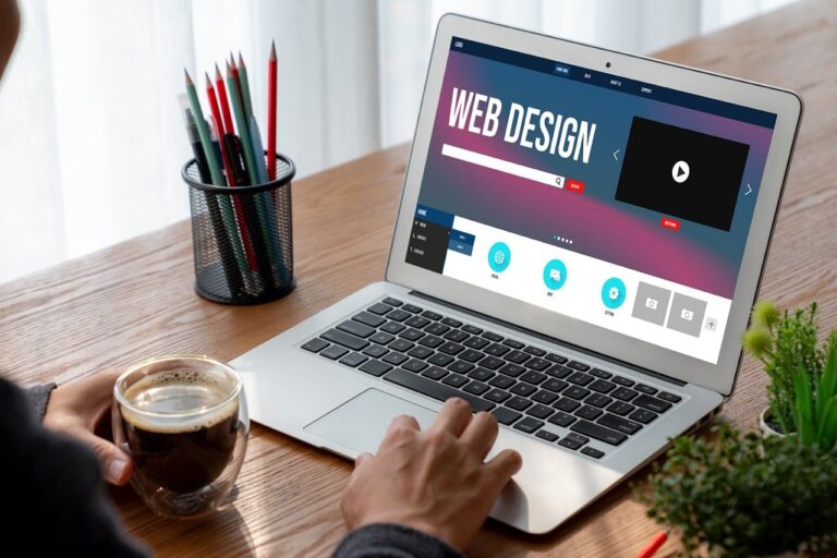 Clean workspace showing website analytics and architecture notes